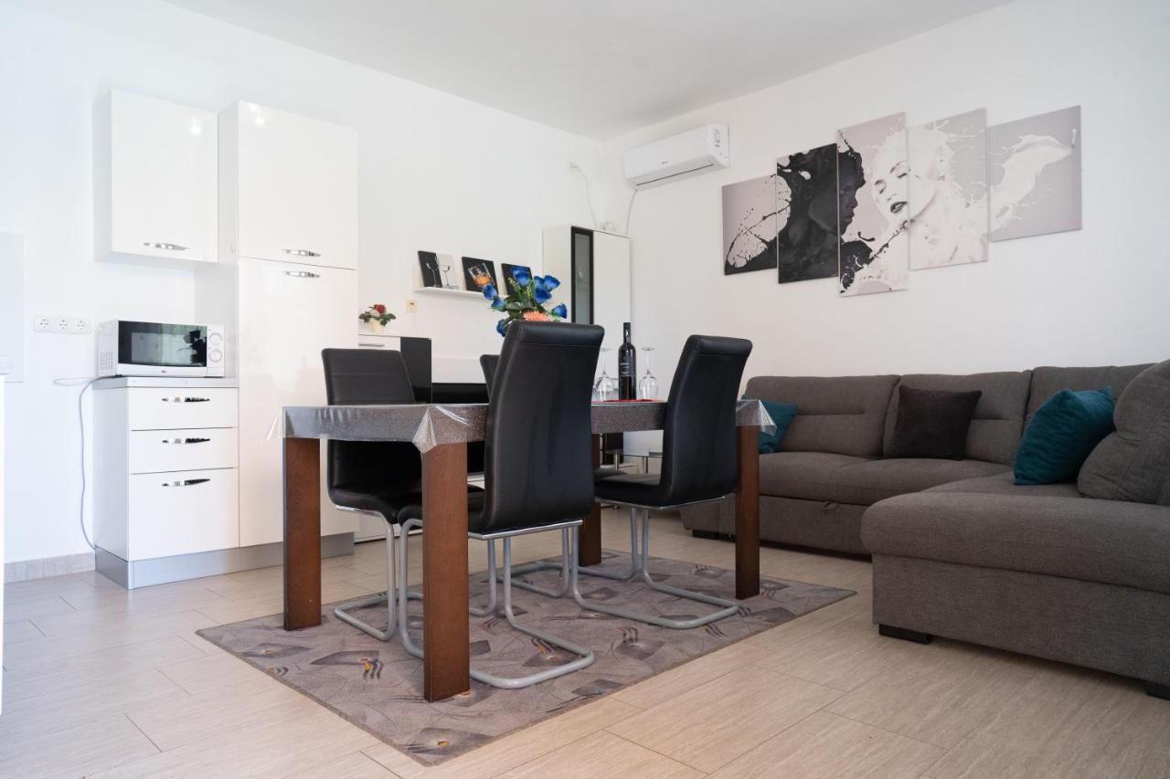 Apartment Mladen Weißenburg Exterior foto
